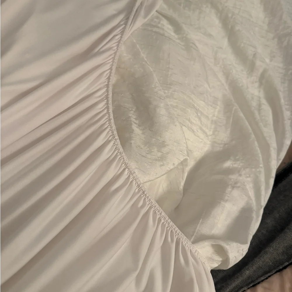 Madison Park White Mattress Cover